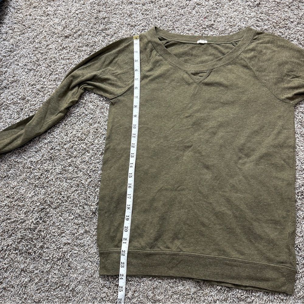 J. Crew Green Long Sleeve T-Shirt - Picture 6 of 9